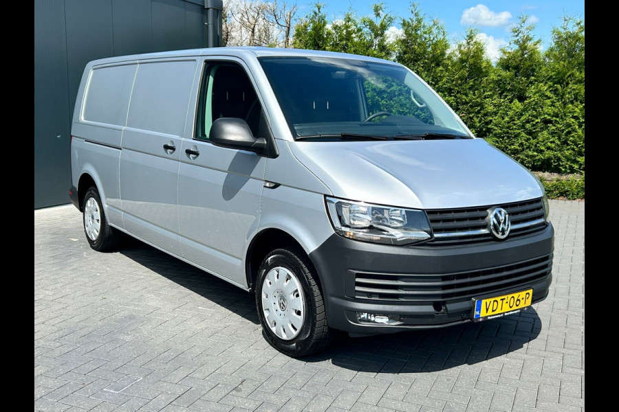 Volkswagen Transporter 2.0 TDI 150 PK DSG AUTOM HIGHLINE / L2H1 / 1e EIG. / ACHTERKLEP / AIRCO / CRUISE / NAVI / PDC