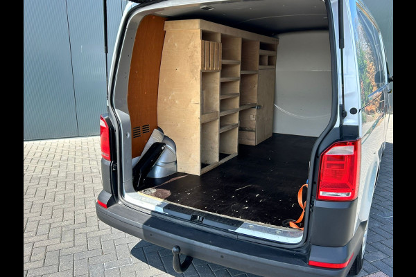 Volkswagen Transporter 2.0 TDI 150 PK DSG AUTOM HIGHLINE / L2H1 / 1e EIG. / ACHTERKLEP / AIRCO / CRUISE / NAVI / PDC