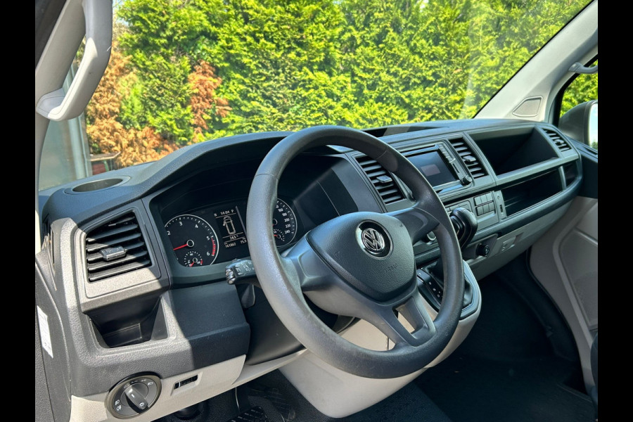 Volkswagen Transporter 2.0 TDI 150 PK DSG AUTOM HIGHLINE / L2H1 / 1e EIG. / ACHTERKLEP / AIRCO / CRUISE / NAVI / PDC