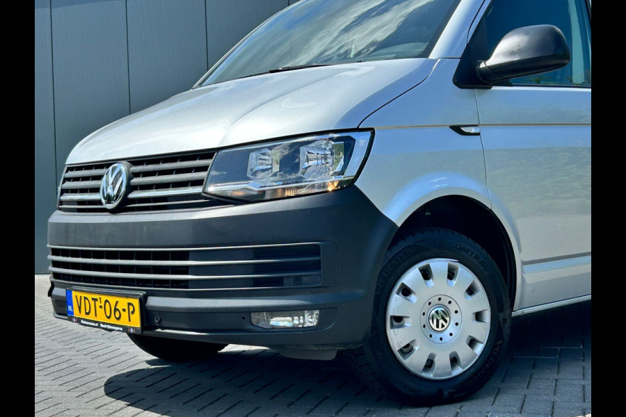Volkswagen Transporter 2.0 TDI 150 PK DSG AUTOM HIGHLINE / L2H1 / 1e EIG. / ACHTERKLEP / AIRCO / CRUISE / NAVI / PDC