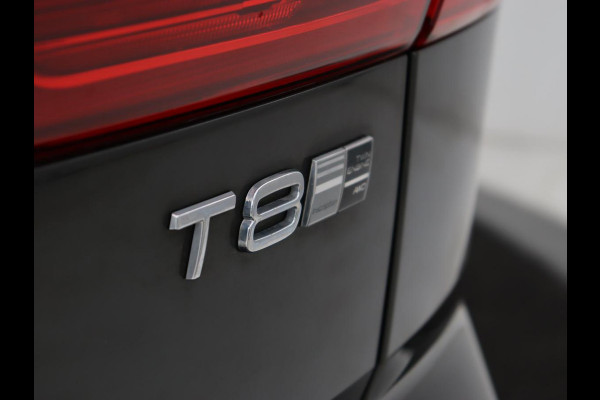 Volvo XC60 2.0 T8 Twin Engine AWD Inscription | Panoramadak | Trekhaak | Leder | Camera | Carplay | Navigatie | Full LED | Climate control
