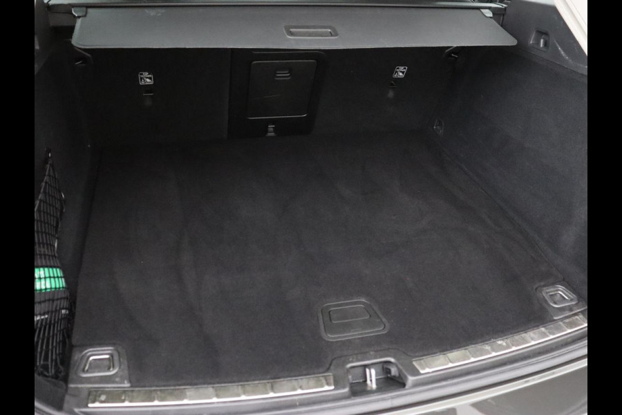 Volvo XC60 2.0 T8 Twin Engine AWD Inscription | Panoramadak | Trekhaak | Leder | Camera | Carplay | Navigatie | Full LED | Climate control