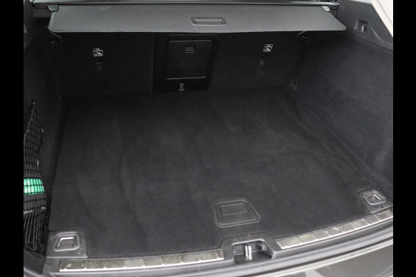 Volvo XC60 2.0 T8 Twin Engine AWD Inscription | Panoramadak | Trekhaak | Leder | Camera | Carplay | Navigatie | Full LED | Climate control