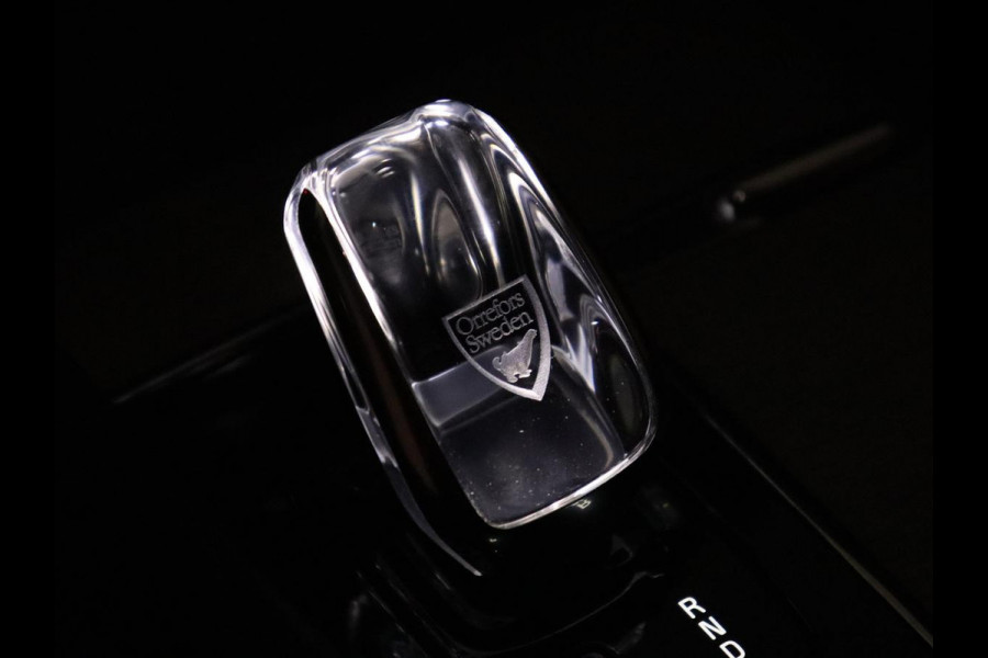 Volvo XC60 2.0 T8 Twin Engine AWD Inscription | Panoramadak | Trekhaak | Leder | Camera | Carplay | Navigatie | Full LED | Climate control