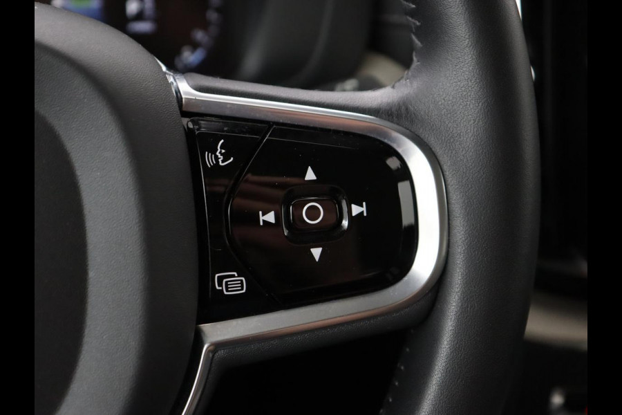 Volvo XC60 2.0 T8 Twin Engine AWD Inscription | Panoramadak | Trekhaak | Leder | Camera | Carplay | Navigatie | Full LED | Climate control