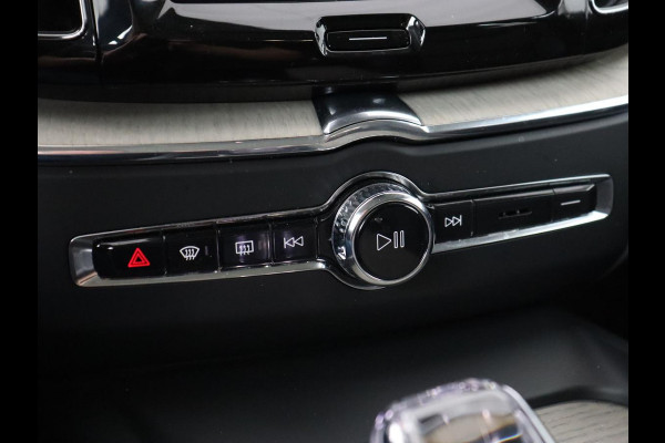 Volvo XC60 2.0 T8 Twin Engine AWD Inscription | Panoramadak | Trekhaak | Leder | Camera | Carplay | Navigatie | Full LED | Climate control