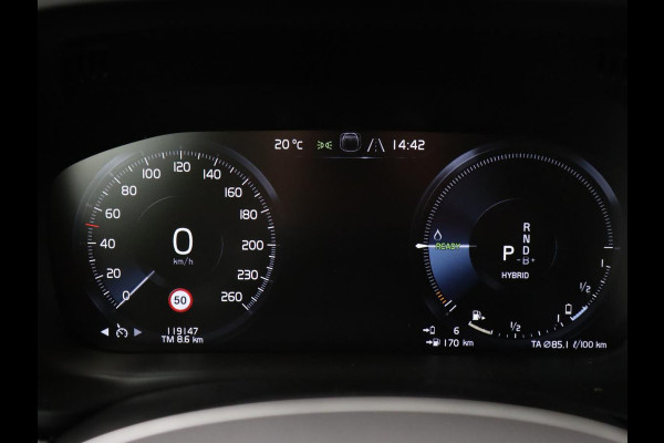 Volvo XC60 2.0 T8 Twin Engine AWD Inscription | Panoramadak | Trekhaak | Leder | Camera | Carplay | Navigatie | Full LED | Climate control
