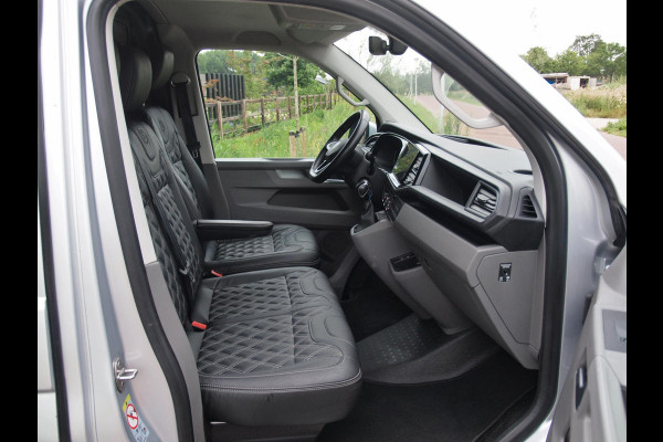 Volkswagen Transporter 2.0 TDI L2H1 32 | 150PK | Koppejan Edition | Camera | Trekhaak | Cruise Control | Apple Carplay | Imperiaal | Automaat |
