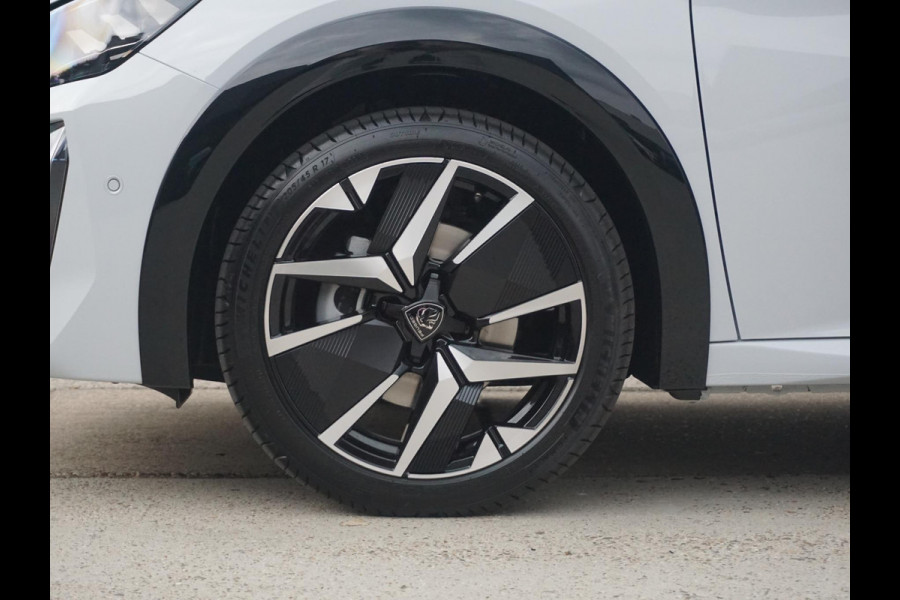 Peugeot 208 1.2 Hybrid 110 e-DCS6 GT Alcantara interieur