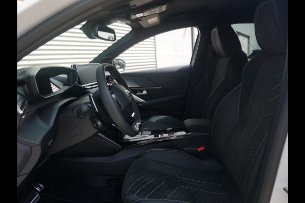 Peugeot 208 1.2 Hybrid 110 e-DCS6 GT Alcantara interieur