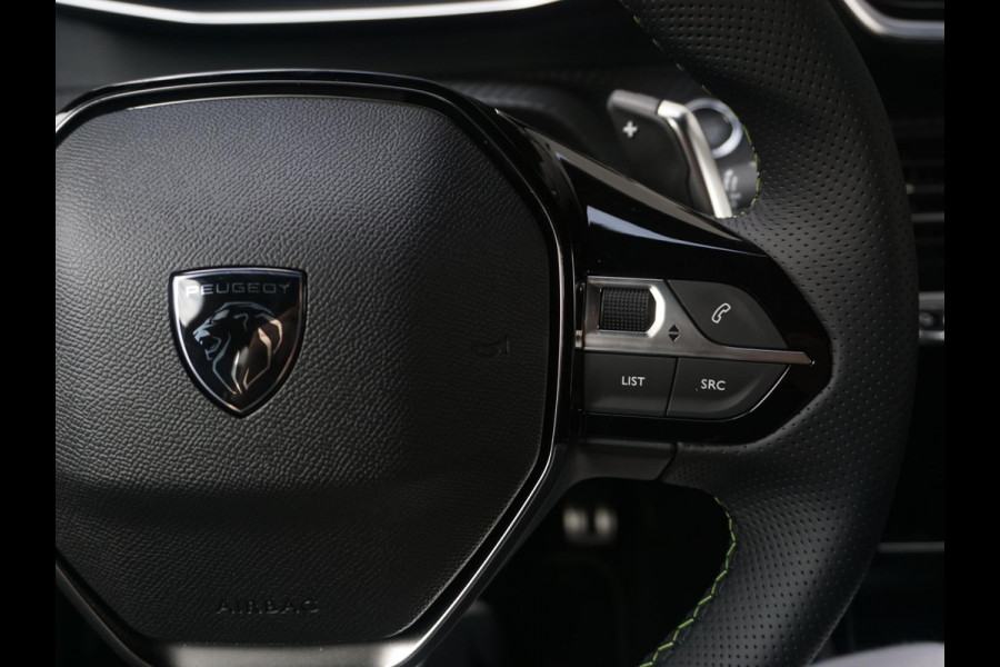 Peugeot 208 1.2 Hybrid 110 e-DCS6 GT Alcantara interieur