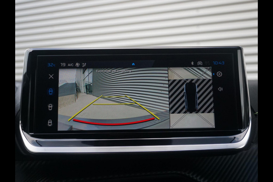 Peugeot 208 1.2 Hybrid 110 e-DCS6 GT Alcantara interieur