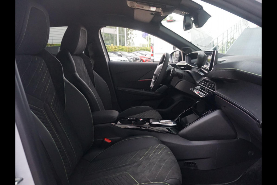 Peugeot 208 1.2 Hybrid 110 e-DCS6 GT Alcantara interieur