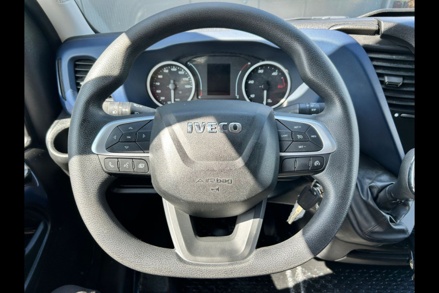 Iveco Daily 35S18 3.0 180 PK HI-MATIC AUTOM / L4H2 / 3500 KG AHG / 3 ZITS / AIRCO / NAVI / CRUISE