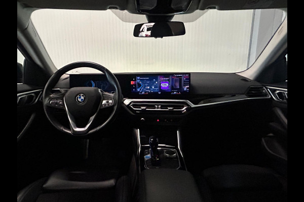 BMW i4 EDrive40 84 kWh | NAP | SHADOW LINE | DEALERGARANTIE | LASERLIGHTS