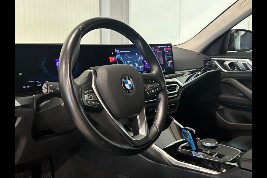 BMW i4 EDrive40 84 kWh | NAP | SHADOW LINE | DEALERGARANTIE | LASERLIGHTS