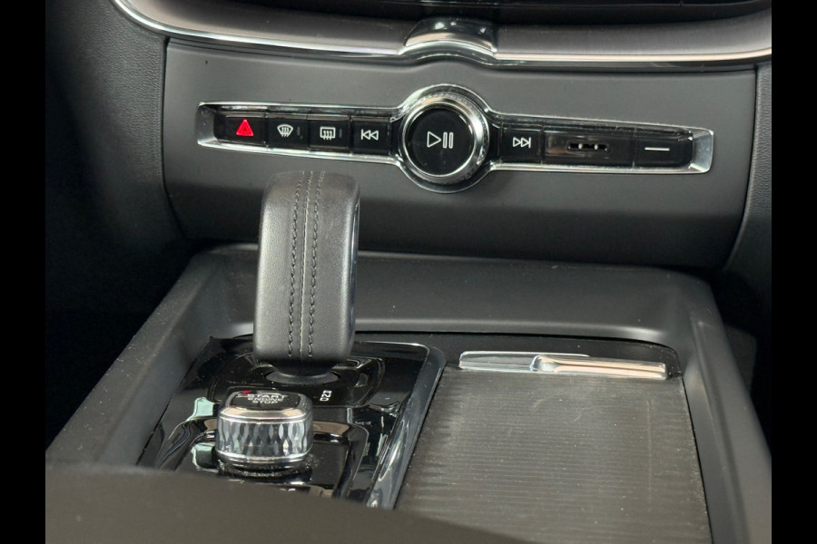 Volvo XC60 2.0 B5 Momentum Exclusive Pano|Harman|HuD|360cam