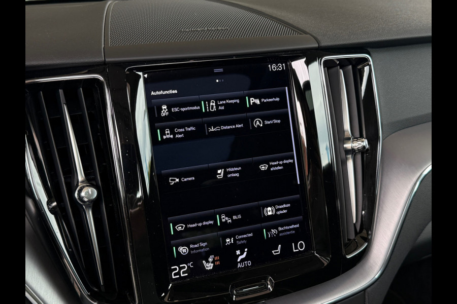 Volvo XC60 2.0 B5 Momentum Exclusive Pano|Harman|HuD|360cam
