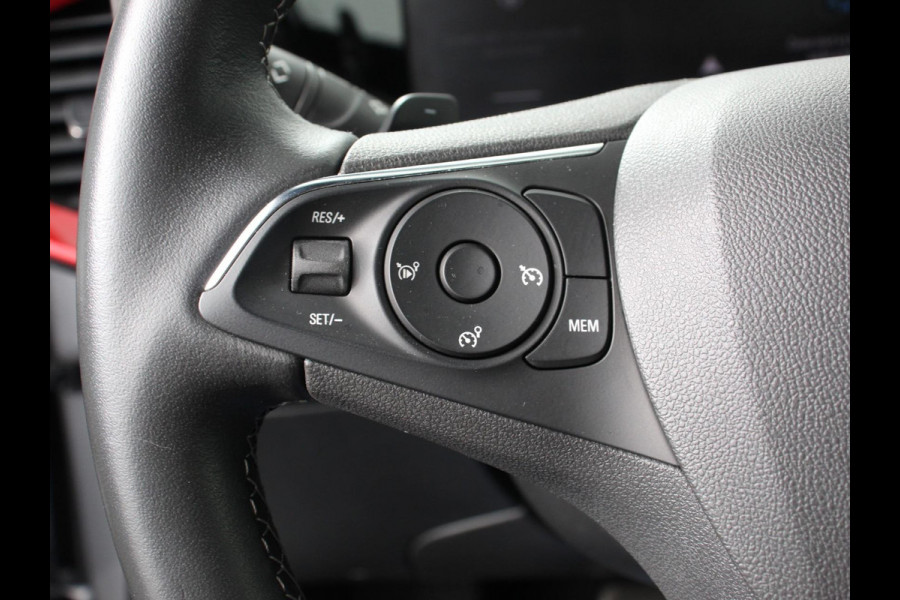 Opel Mokka 1.2 Turbo Automaat GS Line Climate Control Cruise Control LED Navigatie Parkeersensoren Apple Carplay/ Android Auto