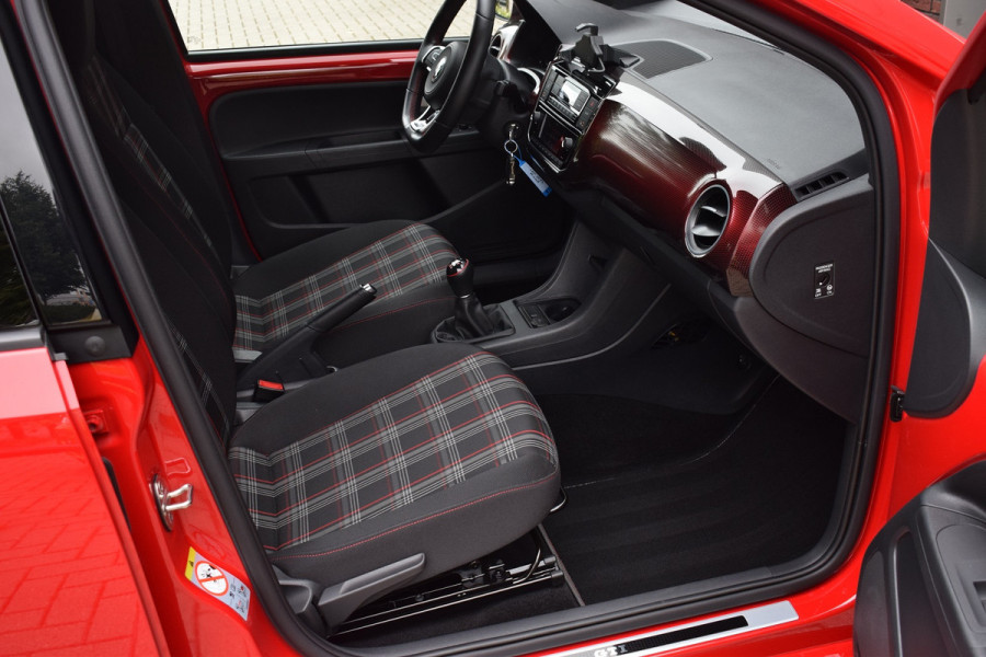 Volkswagen up! GTI 1.0 TSI 116pk | 19.000km | Dealer onderhouden