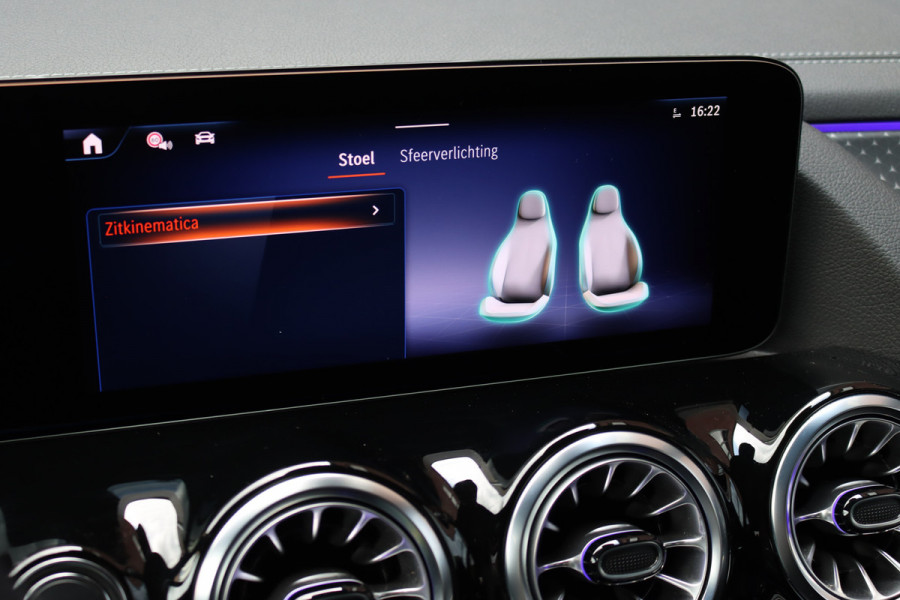 Mercedes-Benz EQA 250+ AMG Line 71 kWh | Facelift | Panoramadak | Distronic | Memory | Leder | Keyless Go | Surround Camera | Exclusief-pakket | Apple Carplay/Android Auto |