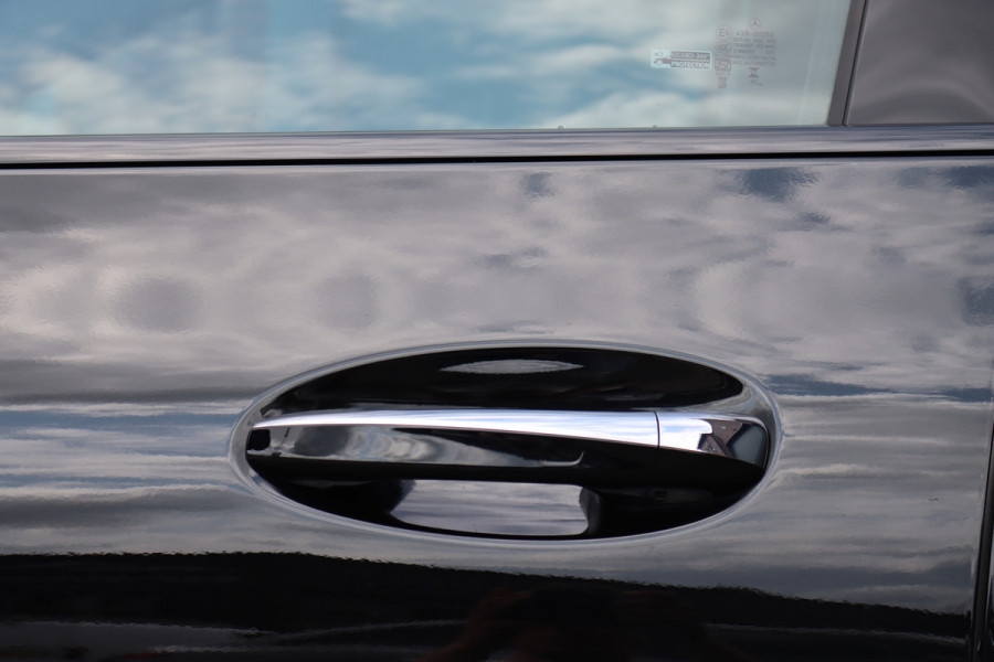 Mercedes-Benz EQA 250+ AMG Line 71 kWh | Facelift | Panoramadak | Distronic | Memory | Leder | Keyless Go | Surround Camera | Exclusief-pakket | Apple Carplay/Android Auto |