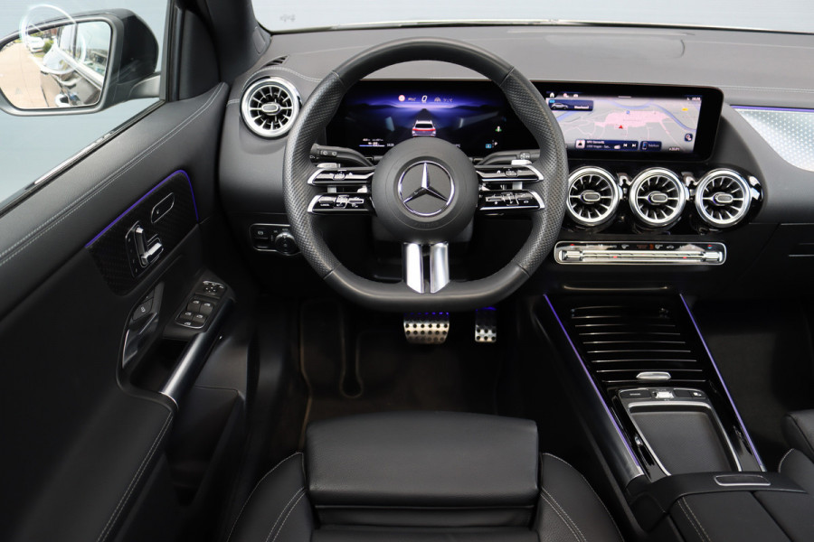 Mercedes-Benz EQA 250+ AMG Line 71 kWh | Facelift | Panoramadak | Distronic | Memory | Leder | Keyless Go | Surround Camera | Exclusief-pakket | Apple Carplay/Android Auto |