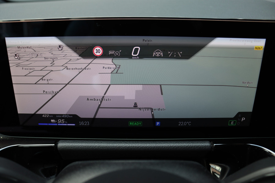 Mercedes-Benz EQA 250+ AMG Line 71 kWh | Facelift | Panoramadak | Distronic | Memory | Leder | Keyless Go | Surround Camera | Exclusief-pakket | Apple Carplay/Android Auto |
