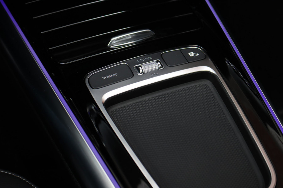 Mercedes-Benz EQA 250+ AMG Line 71 kWh | Facelift | Panoramadak | Distronic | Memory | Leder | Keyless Go | Surround Camera | Exclusief-pakket | Apple Carplay/Android Auto |