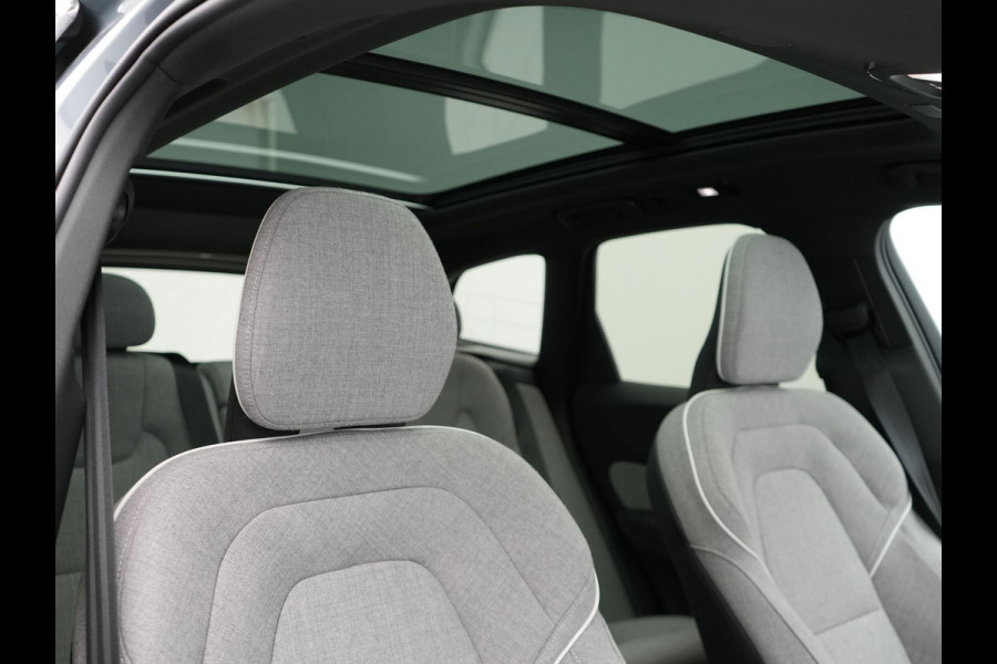 Volvo XC60 T6 AWD Plus Bright Plug In Hybrid Thunder Grey 340pk Long Range PHEV | Panodak | Tailored Wool Sportstoelen Memory | Adaptive Cruise | Google Assistant | Pilot Assist | Harman Kardon | 360 Camera | Stoel & Stuurverwarming |