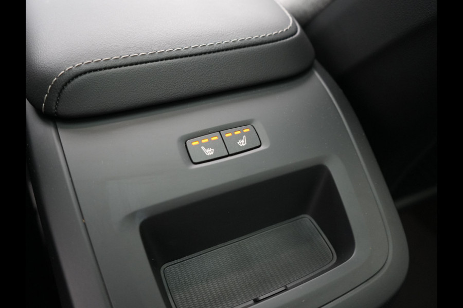Volvo XC60 T6 AWD Plus Bright Plug In Hybrid Thunder Grey 340pk Long Range PHEV | Panodak | Tailored Wool Sportstoelen Memory | Adaptive Cruise | Google Assistant | Pilot Assist | Harman Kardon | 360 Camera | Stoel & Stuurverwarming |