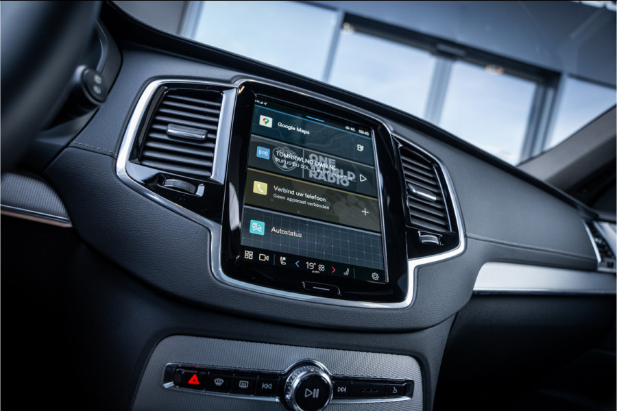 Volvo XC90 2.0 T8 Recharge AWD Plus Dark - Panorama | Luchtvering | H&K | Memory | Elek. Trekhaak