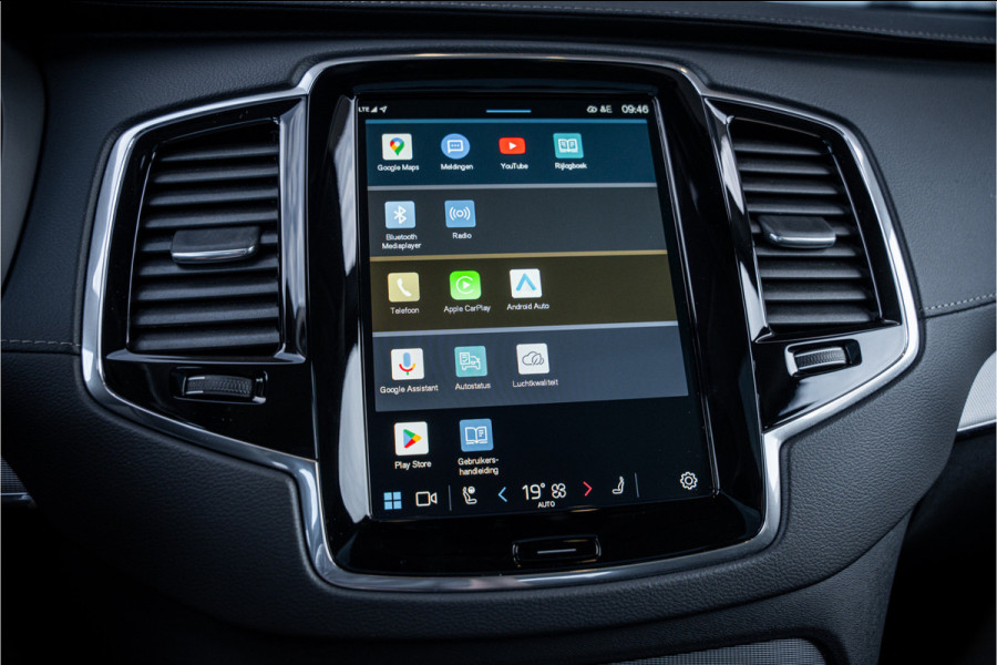 Volvo XC90 2.0 T8 Recharge AWD Plus Dark - Panorama | Luchtvering | H&K | Memory | Elek. Trekhaak