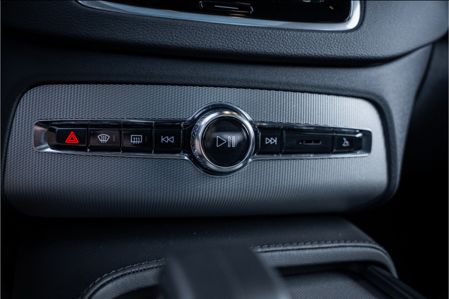 Volvo XC90 2.0 T8 Recharge AWD Plus Dark - Panorama | Luchtvering | H&K | Memory | Elek. Trekhaak
