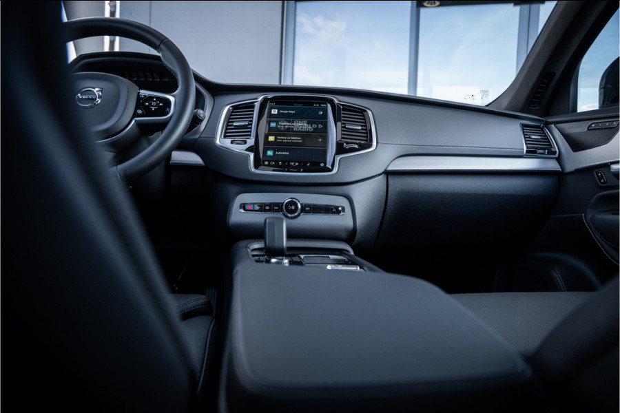 Volvo XC90 2.0 T8 Recharge AWD Plus Dark - Panorama | Luchtvering | H&K | Memory | Elek. Trekhaak