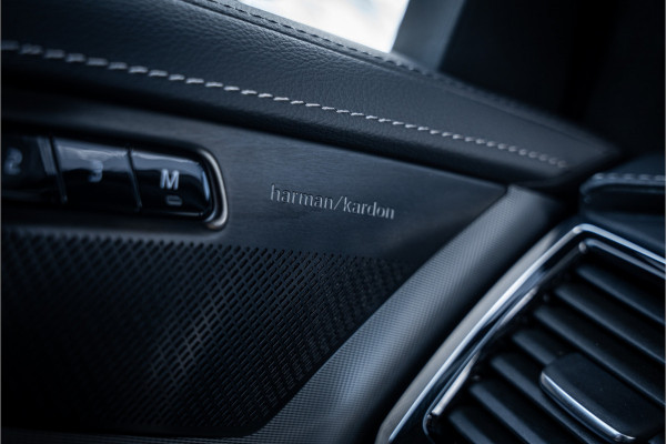 Volvo XC90 2.0 T8 Recharge AWD Plus Dark - Panorama | Luchtvering | H&K | Memory | Elek. Trekhaak