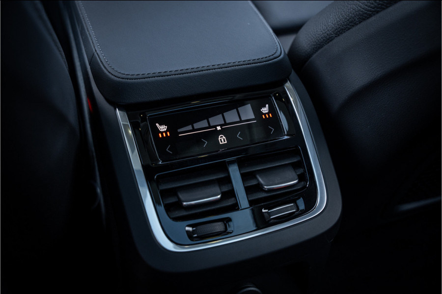 Volvo XC90 2.0 T8 Recharge AWD Plus Dark - Panorama | Luchtvering | H&K | Memory | Elek. Trekhaak
