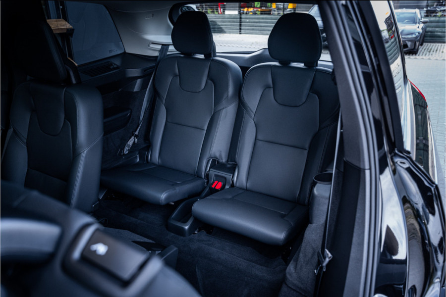 Volvo XC90 2.0 T8 Recharge AWD Plus Dark - Panorama | Luchtvering | H&K | Memory | Elek. Trekhaak