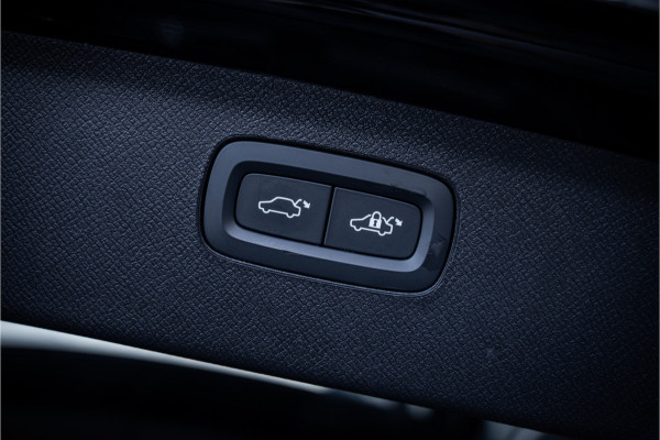 Volvo XC90 2.0 T8 Recharge AWD Plus Dark - Panorama | Luchtvering | H&K | Memory | Elek. Trekhaak