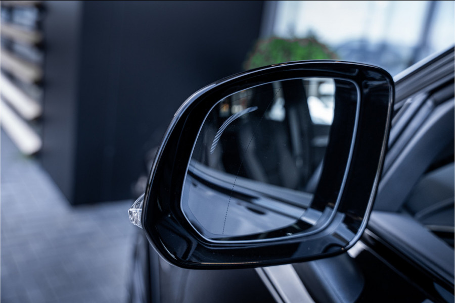 Volvo XC90 2.0 T8 Recharge AWD Plus Dark - Panorama | Luchtvering | H&K | Memory | Elek. Trekhaak