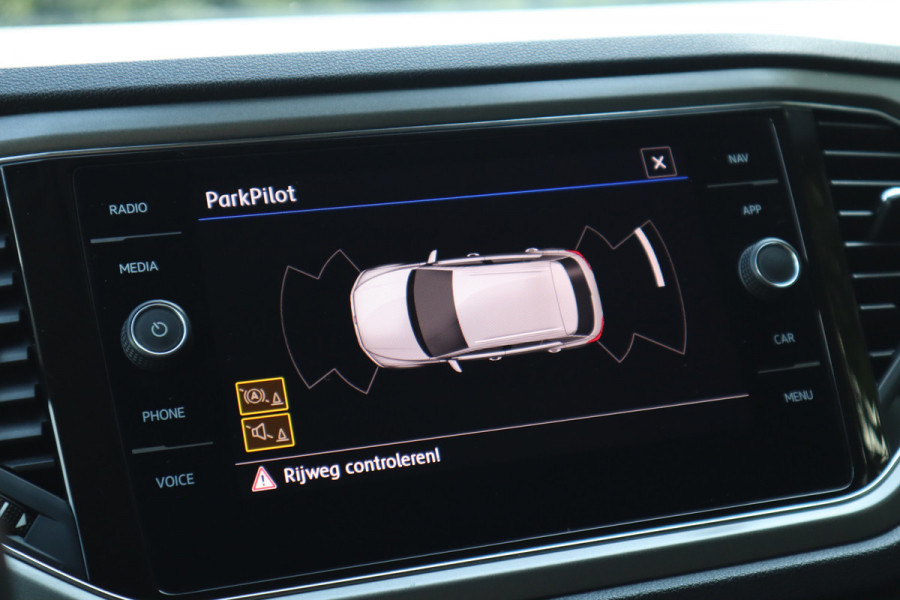 Volkswagen T-Roc 1.0 TSI Style | Trekhaak | Carplay | Navi |