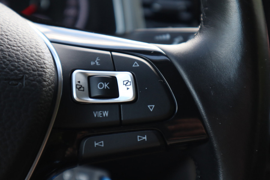Volkswagen T-Roc 1.0 TSI Style | Trekhaak | Carplay | Navi |