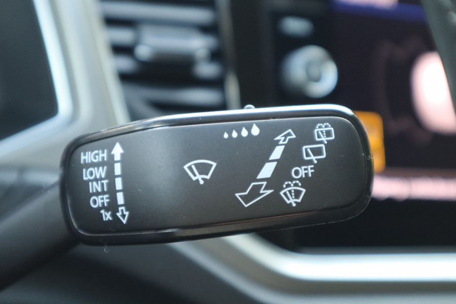 Volkswagen T-Roc 1.0 TSI Style | Trekhaak | Carplay | Navi |