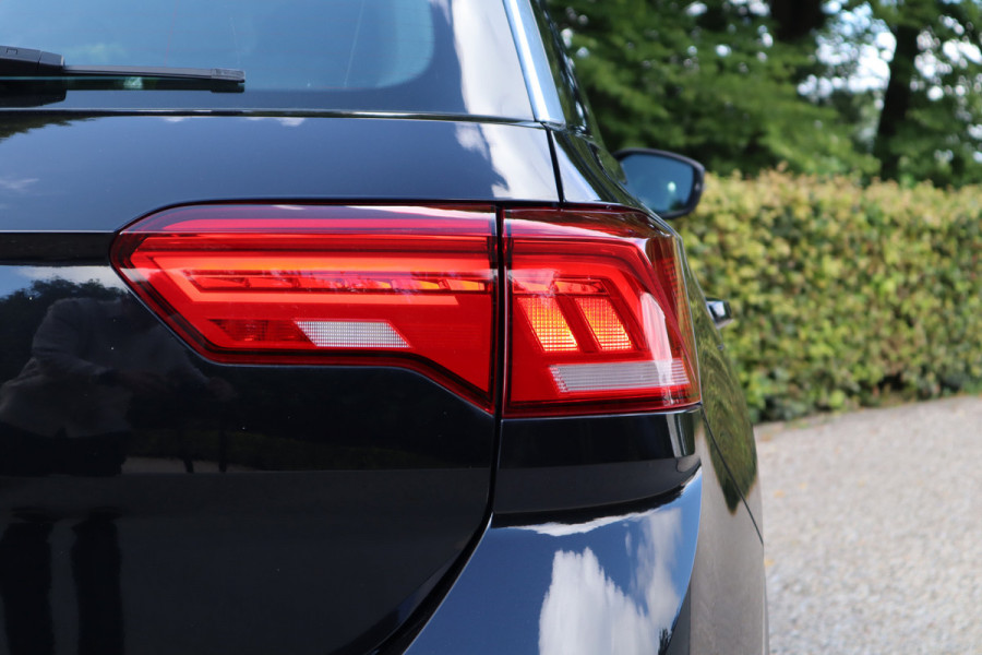 Volkswagen T-Roc 1.0 TSI Style | Trekhaak | Carplay | Navi |