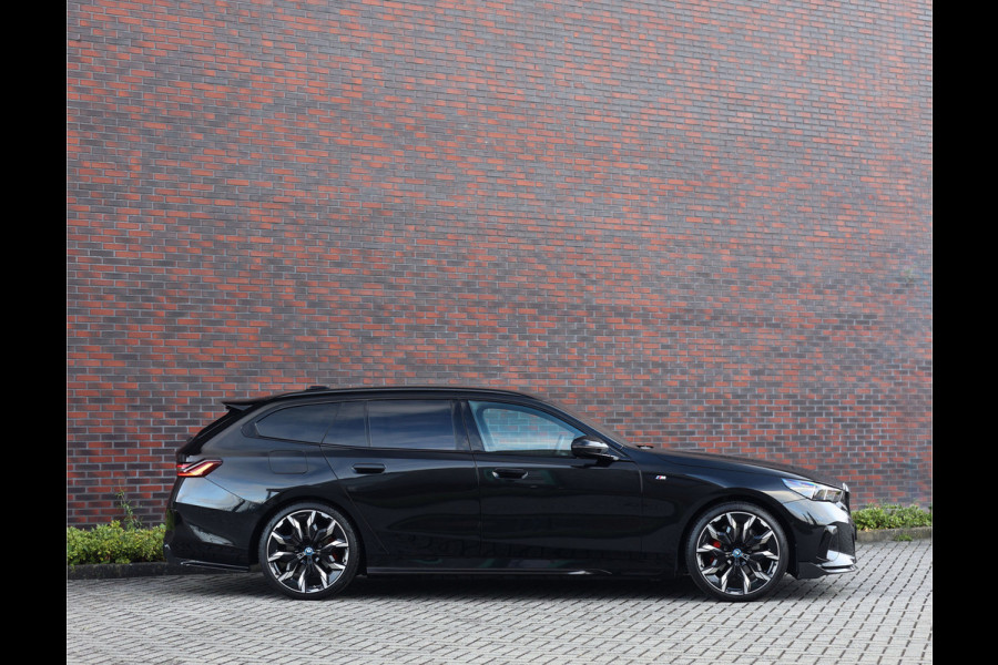 BMW 5 Serie Touring 530e | M Performance - Trekhaak - Harman/Kardon