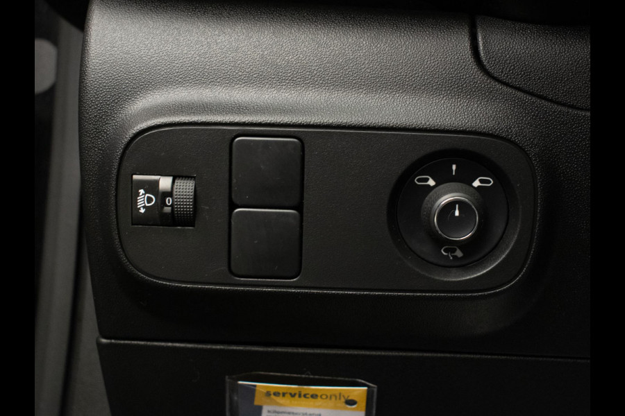 Citroën C3 1.2 PureTech Business Sport (APPELCARPLAY,NAVI,LED,CRUISE,CLIMATE,SPORTSTOELEN,PDC,ELECTRISCH PAKKET,GETINT,NETTESTAAT)