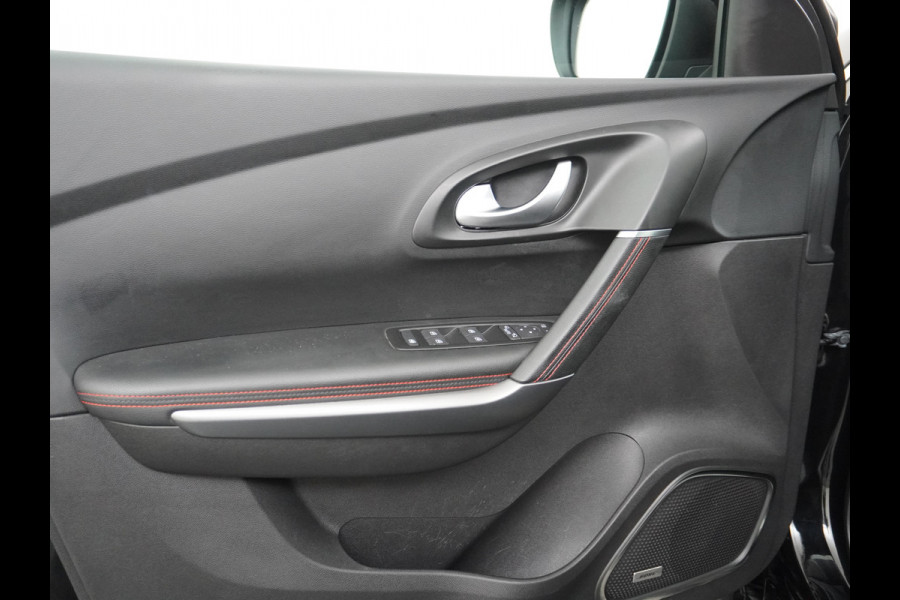 Renault Kadjar T160PK AUT-7 Black-Edition Navi Camera Apple Carplay/Android Elektr-Verst+Leer/Alcantara-Sport-Stoel+Verwarmd LED 19" Bose®-Soun Regen-Lichtsensor+VoorruitVerwarmd Blind spot warning Easy park assist 1.500Kg Trekvermogen 100% Dealeronderhouden EURO6 Orig.NLse Auto € 39.000 nieuw!