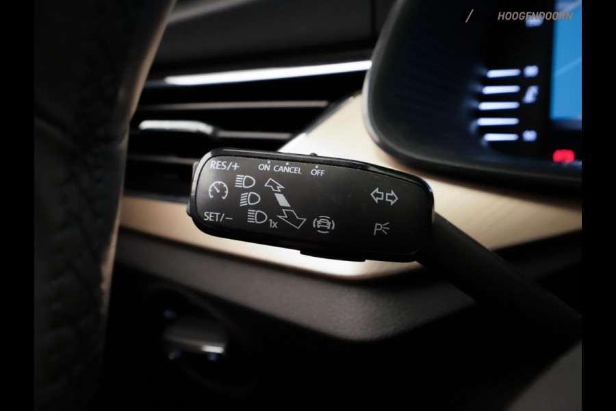 Škoda SCALA 1.0 TSI Business Edition Luxe (APPLE CARPLAY,LED,STOELVERWARMING,CRUISE,DIGITAL DISPLAY,PARKEERSENSOREN,PREMIUM SOUND)