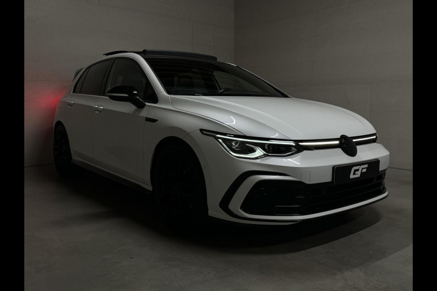 Volkswagen Golf 1.5 eTSI R-Line Pano H/K Akrapovič Sfeer HUD CarPlay