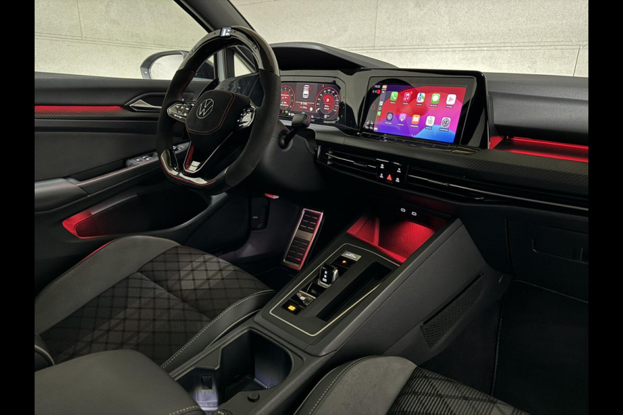 Volkswagen Golf 1.5 eTSI R-Line Pano H/K Akrapovič Sfeer HUD CarPlay
